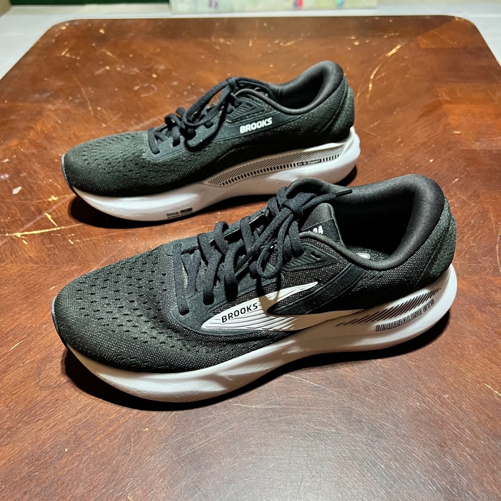 Brooks Adrenaline GTS 24 Mens 9 Wide 2E Black White Running Shoes 1104372E087